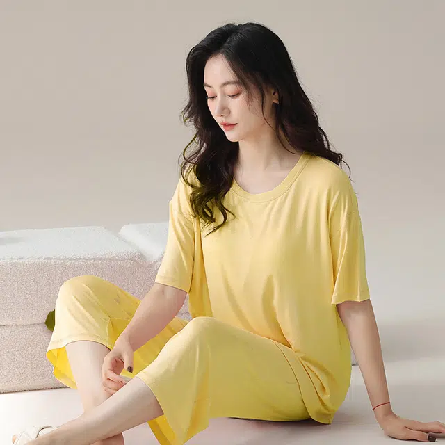 欧迪芬 舒缓助眠简约大方纯色柔软亲肤舒适时尚青春活泼透气空调房通用甜美文艺风家居带胸垫防凸点可外穿夏季睡衣套装 女款