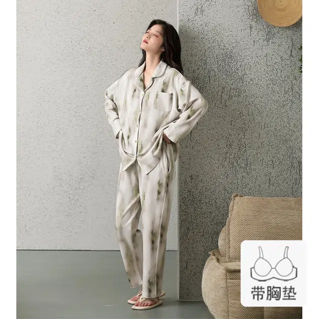 欧迪芬 亲肤柔软透气舒适带胸垫泼墨可外穿家居服睡衣套装 女款 绿色晕染