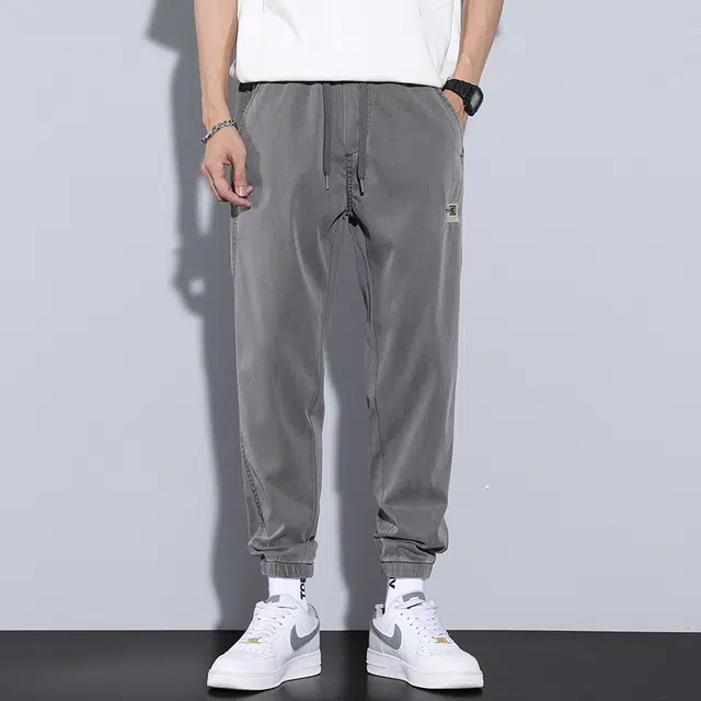 雅鹿 潮牌纯色简约束脚宽松中腰潮牌百搭休闲九分牛仔裤 男款