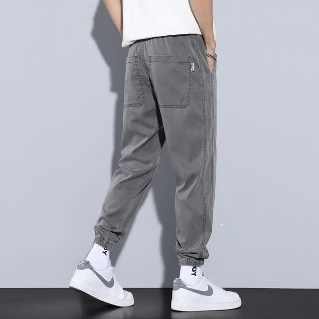 雅鹿 潮牌纯色简约束脚宽松中腰潮牌百搭休闲九分牛仔裤 男款