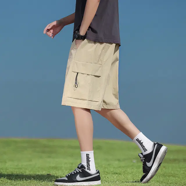 雅鹿 纯色中腰系带宽松五分休闲短裤 男款