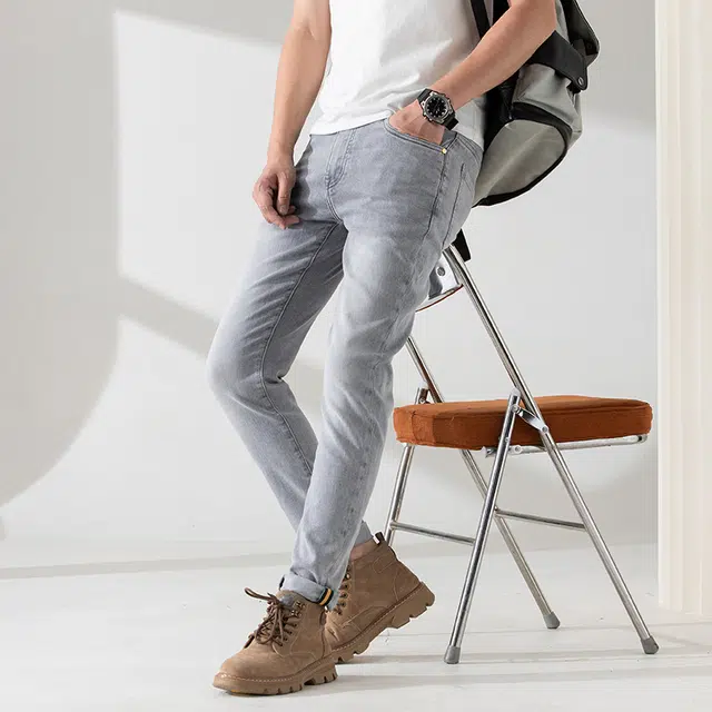 雅鹿 浅色直筒修身百搭休闲中腰水洗耐磨复古做旧牛仔裤 男款 灰白