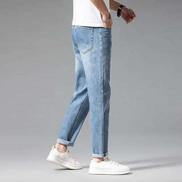 雅鹿 美式休闲直筒水洗耐磨垂感百搭中腰九分牛仔裤 男款 浅蓝