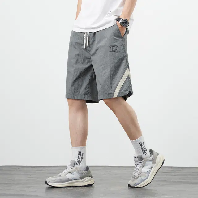 雅鹿 薄款系带宽松工装百搭休闲短裤 男款