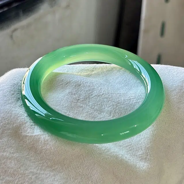 谧月珠宝 新中式国潮复古风汉服古风清冷高级感 轻奢 小众设计简约 气质显白 款优雅大气 玛瑙 玉石手镯 女款