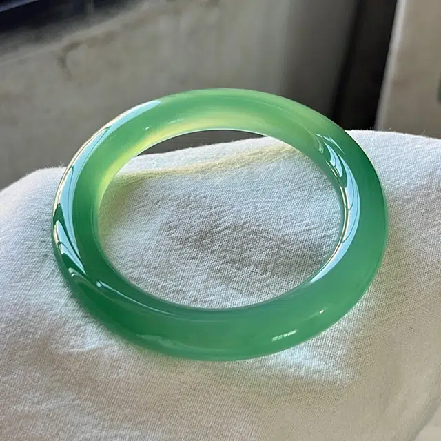 谧月珠宝 新中式国潮复古风汉服古风清冷高级感 轻奢 小众设计简约 气质显白 款优雅大气 玛瑙 玉石手镯 女款