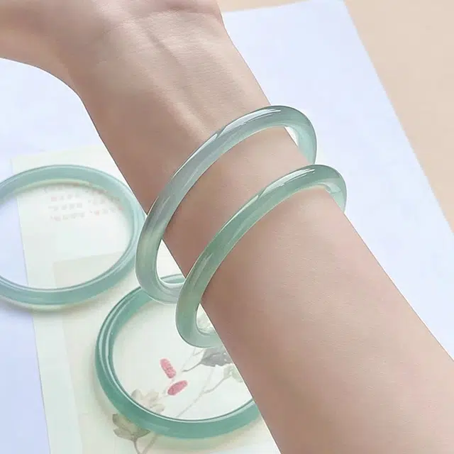 谧月珠宝 新中式 国潮风 冰翠油青美人条 一步一响国风复古叮当 清新雅致 玛瑙 手镯 女款 精美礼盒