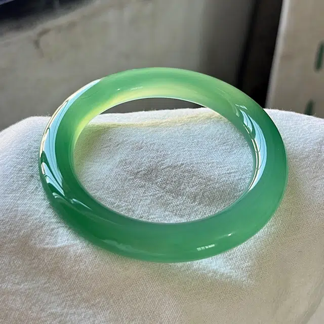 谧月珠宝 新中式国潮复古风汉服古风清冷高级感 轻奢 小众设计简约 气质显白 款优雅大气 玛瑙 玉石手镯 女款