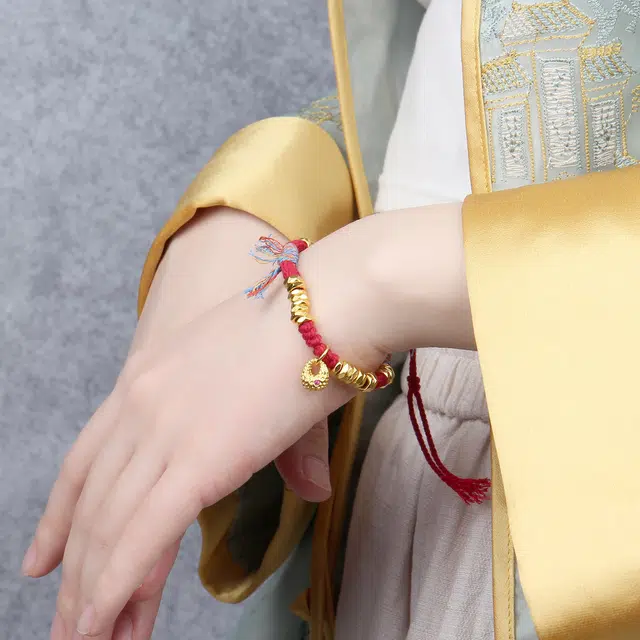 谧月珠宝 新中式国潮风黄财神盘缠钱币五彩手工编织绳时尚轻奢精致高级感平安喜乐百搭饰品古法复古好运 合金 手链 男女同款情侣款