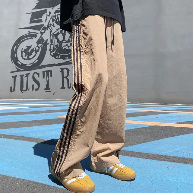 PAINT STAIN