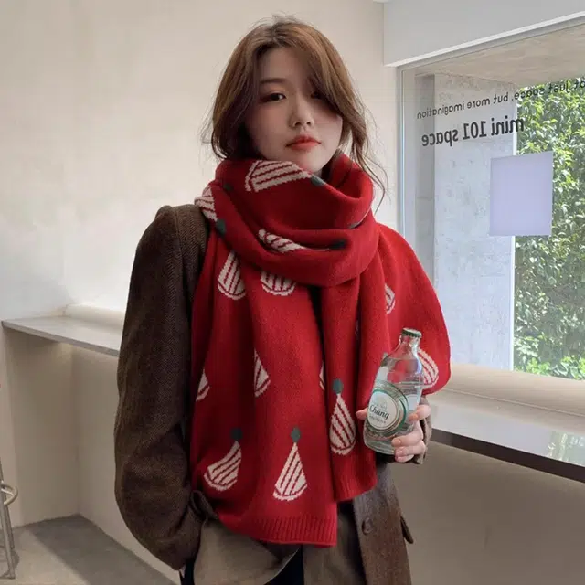 纳兰杜 秋冬保暖圣诞氛围百搭时尚保暖加厚高级感礼盒装 聚酯纤维 绒线围巾 男女同款情侣款 红色
