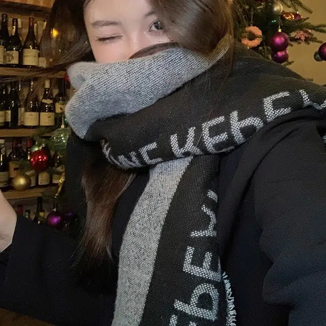 纳兰杜 秋冬季保暖加厚高级感百搭时尚毛茸茸防冻御寒针织 聚酯纤维 绒线围巾 男女同款情侣款 黑色