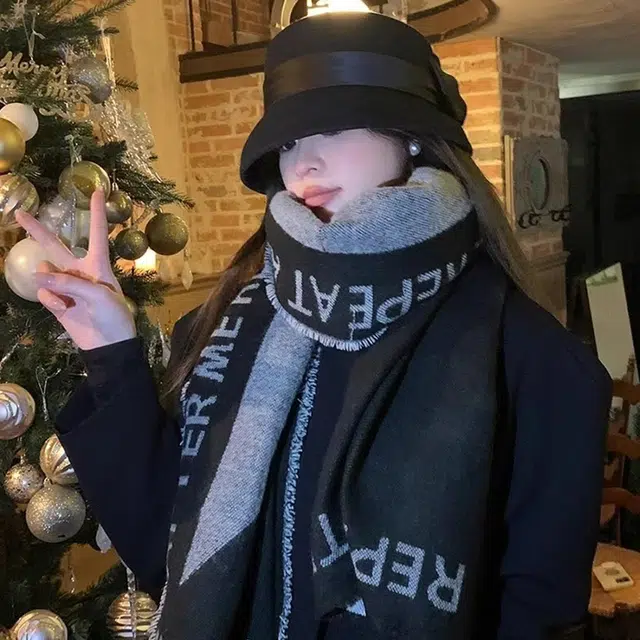 纳兰杜 秋冬季保暖加厚高级感百搭时尚毛茸茸防冻御寒针织 聚酯纤维 绒线围巾 男女同款情侣款 黑色