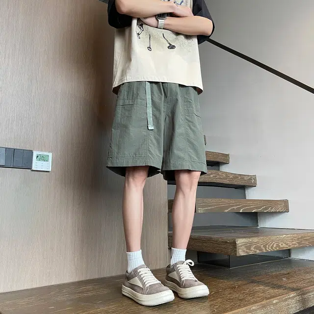 八哥 美式夏季纯色系多巴胺街头高街风基础款百搭时尚宽松舒适透气清凉五分裤休闲短裤 男女同款