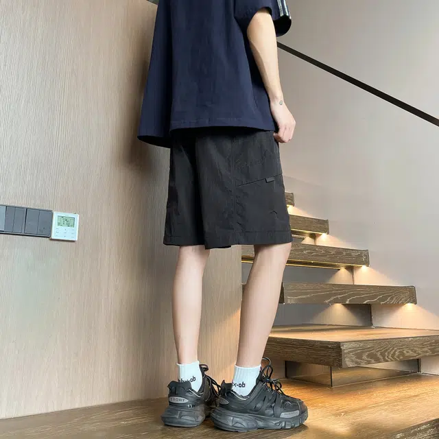 八哥 美式复古高街基础款透气纯色宽松百搭直筒夏季五分裤休闲短裤 男女同款