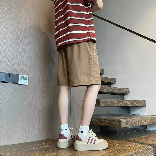 八哥 美式夏季纯色系多巴胺街头高街风基础款百搭时尚宽松舒适透气清凉五分裤休闲短裤 男女同款