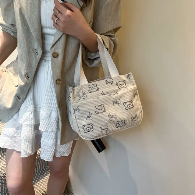 米囹 暖色系小熊印花品味英伦潮搭 优雅女孩乐趣户外穿搭单品好看 女款 轻盈 拎包 小号 青少年 白色/黑色/粉红色/咖色/棕色