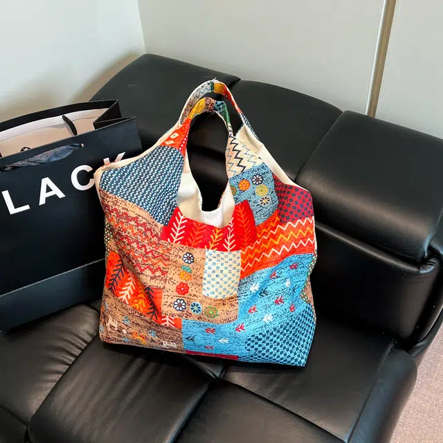 米囹 彩虹撞色视觉拼接感 逛街出游秋时光好看 女款 轻盈 拎包 大号 青少年 白色里布/黄色里布