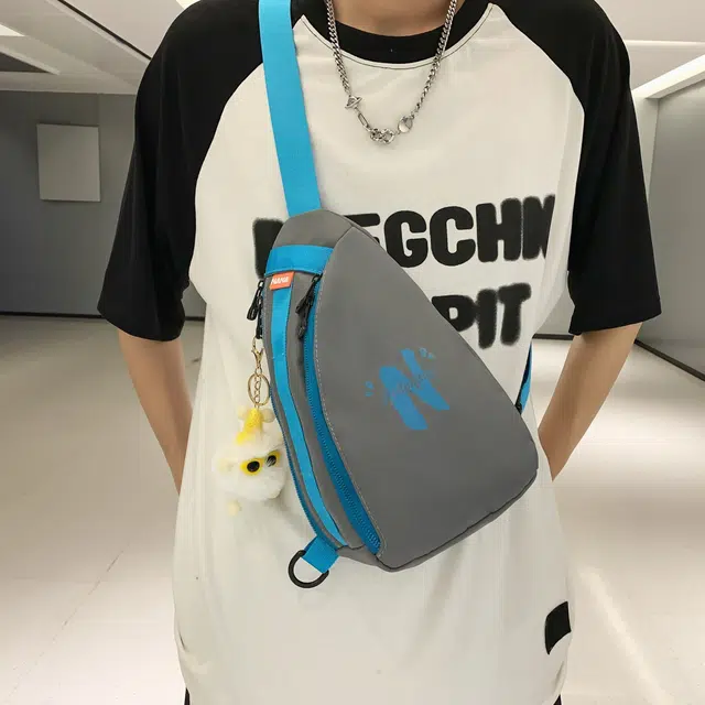 米囹 休闲系可爱包初中高中 多功能设计  小清新 斜挎包 中号 灰色/黑色/白黄色/白蓝色