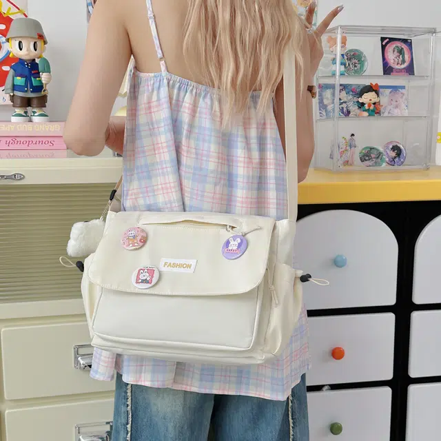 米囹 经典简约风 多色潮搭 复古出行 时尚单品初中高中男女同款 轻盈 斜跨包 常规 白色/黑色/绿色/浅蓝色