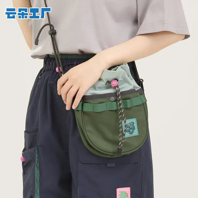 云朵工厂 花学家束口斜挎包男女同款小号