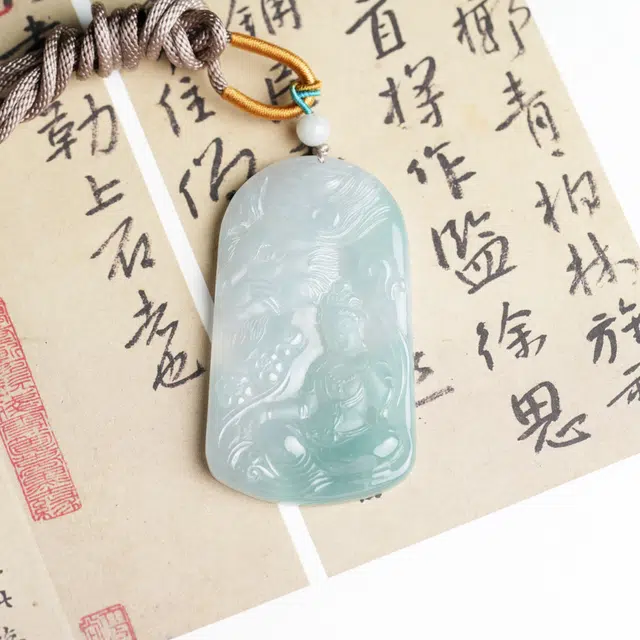 清雪 新中式国风 守护 好运 大师工艺 观音 狮头 晴底雕刻牌子 糯冰 翡翠项链 男女同款情侣款