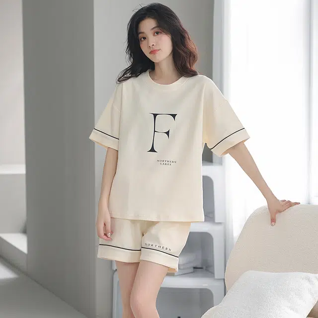 贴身领域 时尚字母印花圆领短袖带口袋可外穿薄款休闲家居服三分裤睡衣套装 女款 米白色