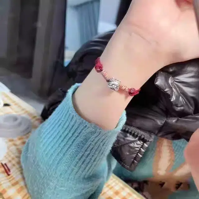 Anxious ins 925