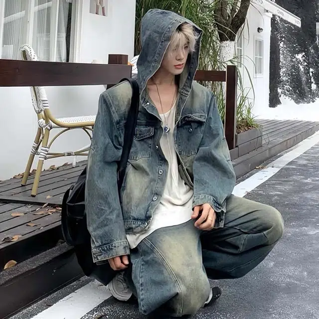 NEAR HERE vibe
