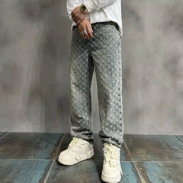 PAINT STAIN