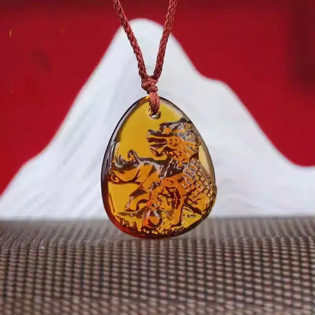 媚之吻 集雅轩宋韶光大师蛇年吉祥物属猪 头角峥嵘 琉璃 项链 男女同款情侣款