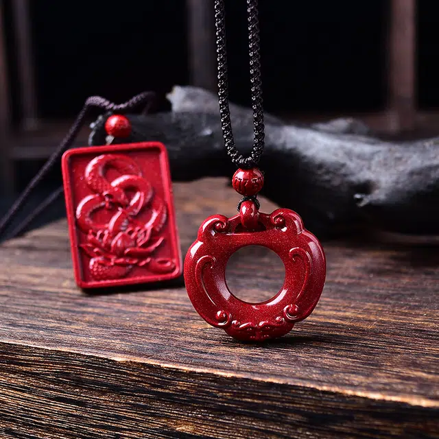 媚之吻 高含量原矿 生肖蛇方牌 巳蛇挂件 朱砂 项链 男女同款情侣款