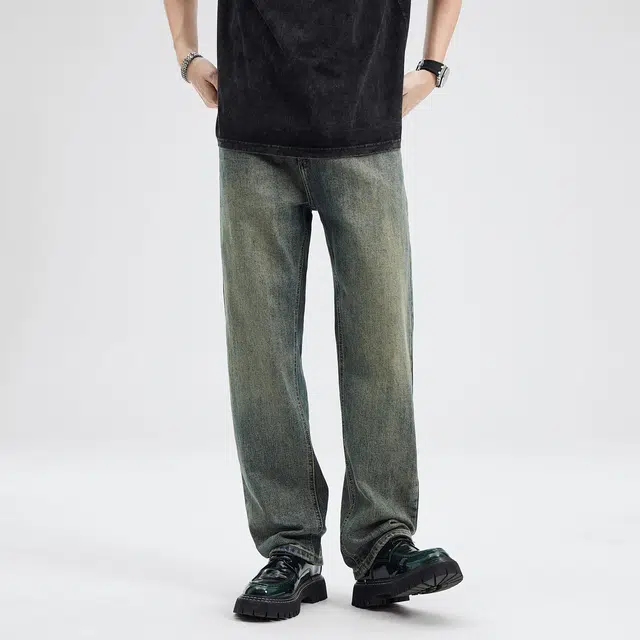 Lee Cooper