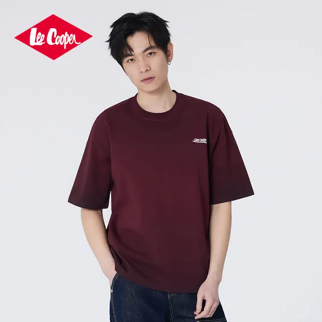 Lee Cooper T