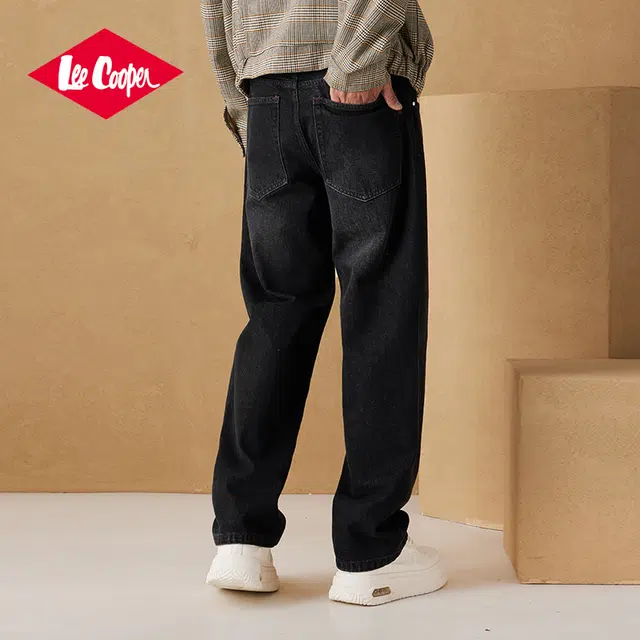 Lee Cooper