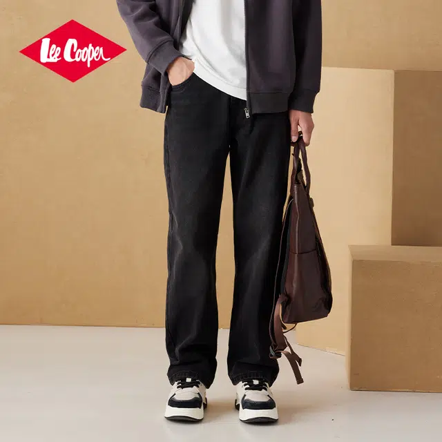 Lee Cooper