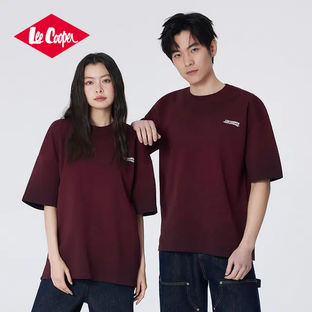 Lee Cooper T