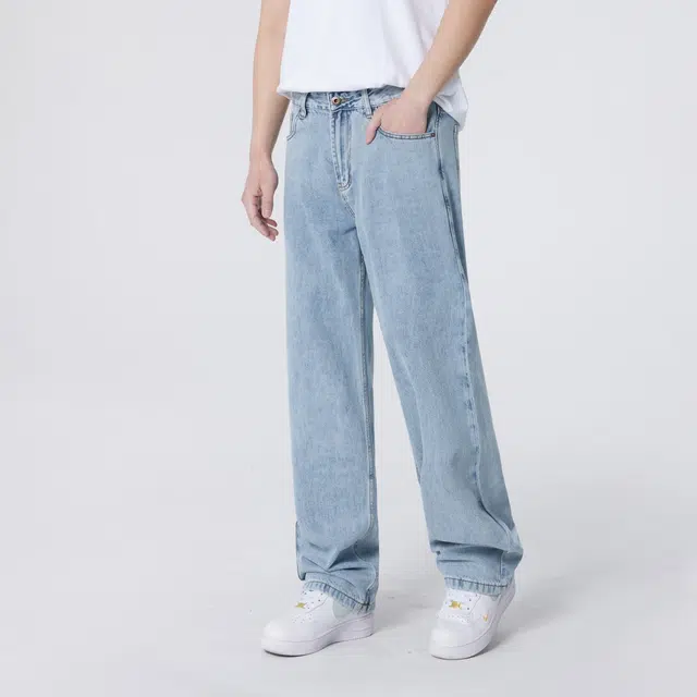 Lee Cooper