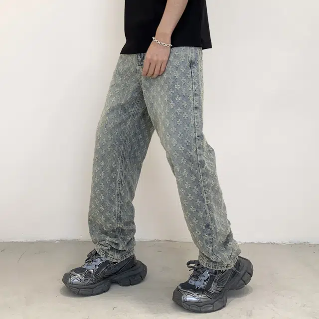Lee Cooper