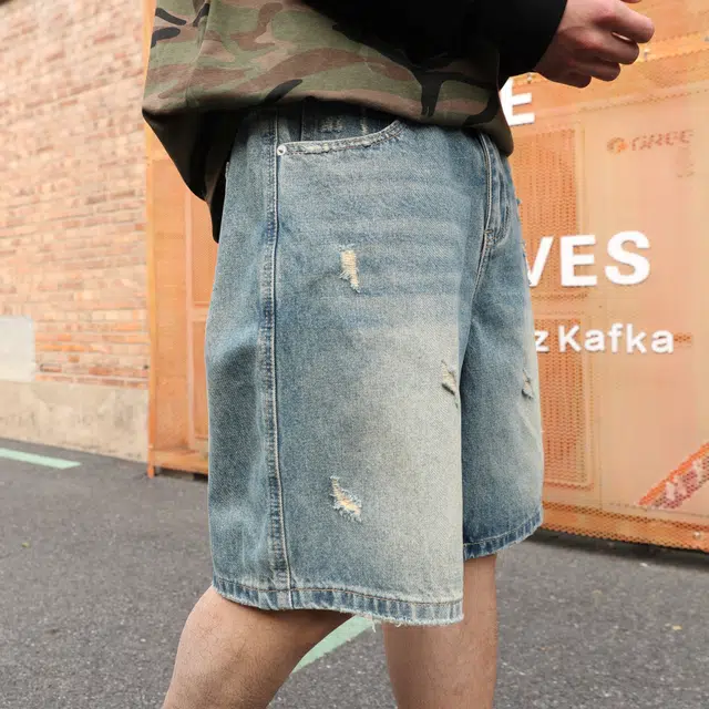 Lee Cooper