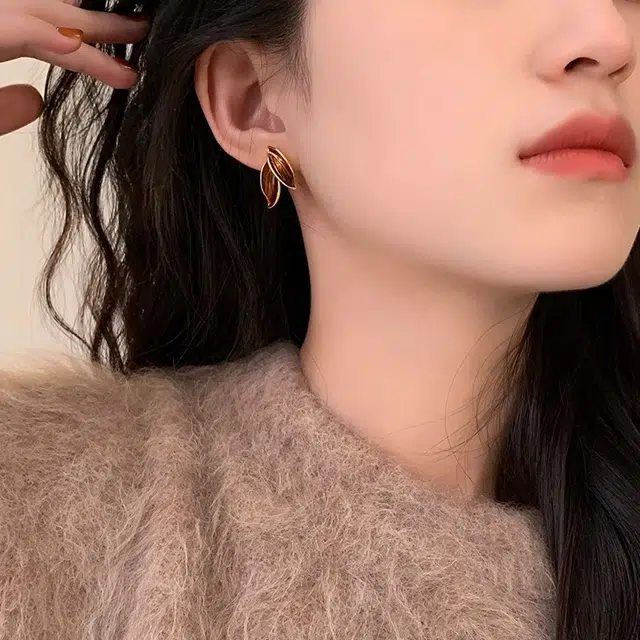 WAW