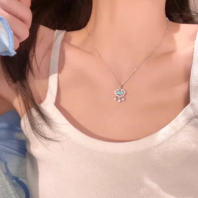 WAW 999