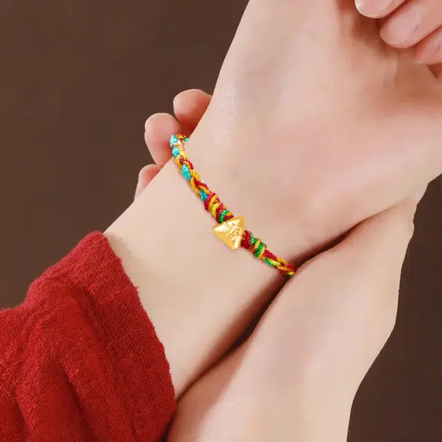 999