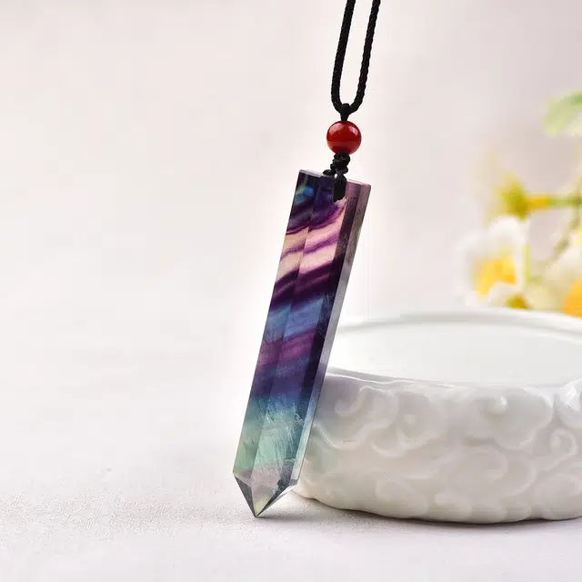 传否 轻奢风 七彩六棱柱子 简约大气 好运平安天然 多色水晶 项链 男女同款情侣款