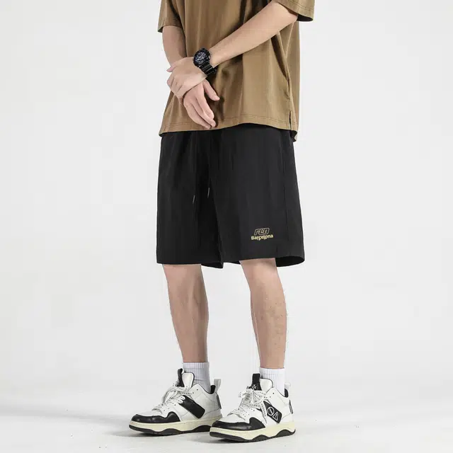 巴塞罗那足球俱乐部 美式基础款纯色简约户外防晒轻薄运动速干宽松舒适透气日常通勤百搭篮球五分休闲短裤 男女同款