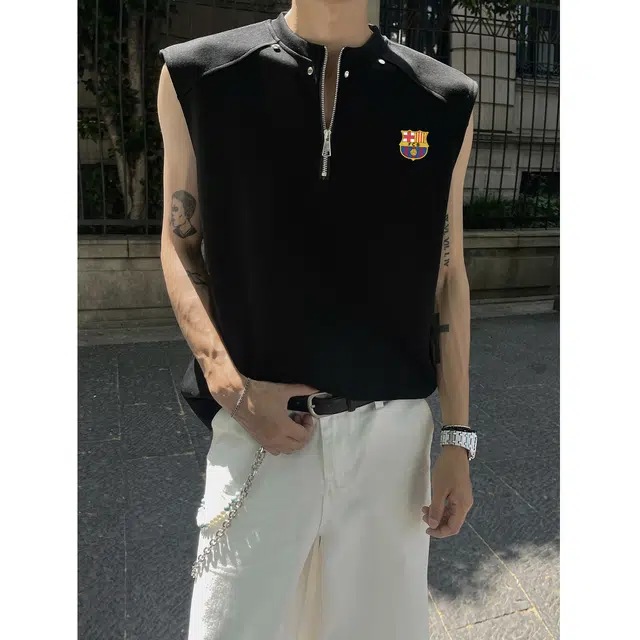 巴塞罗那足球俱乐部 美式铆钉设计重工半拉链品牌印花宽松休闲运动薄款透气潮牌痞帅百搭垂感坎肩无袖背心 男女同款