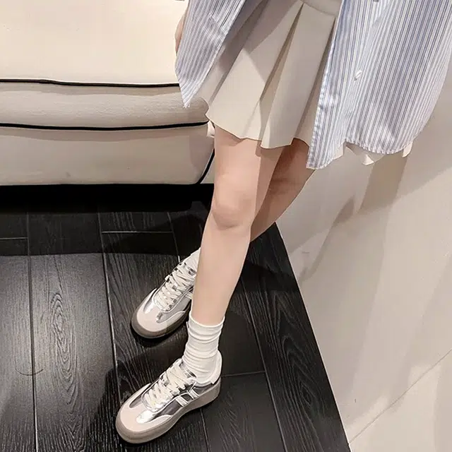 老喵 轻质时尚简约 百搭舒适 低帮 生活休闲鞋 女款 银色