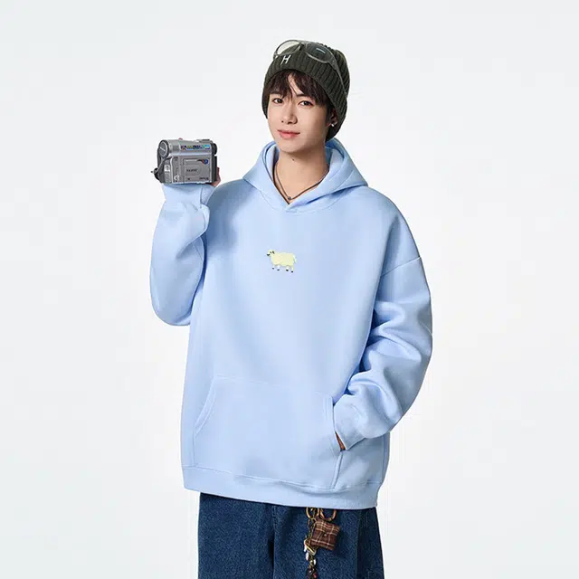 范索米 休闲学院风 秋季外穿可爱绵羊时尚宽松连帽卫衣情侣 男女同款