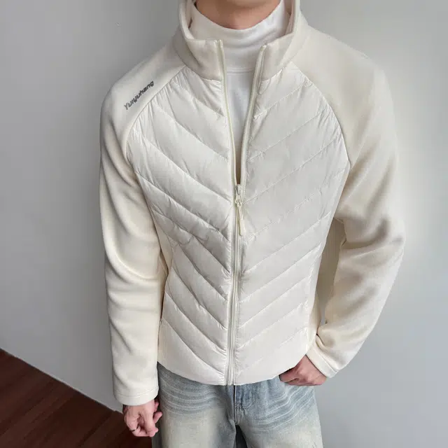 范索米 冬季休闲运动风 时尚修身羽绒轻薄保暖排骨短款健身户外外套 男女同款