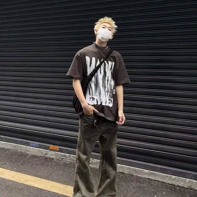 PAINT STAIN T